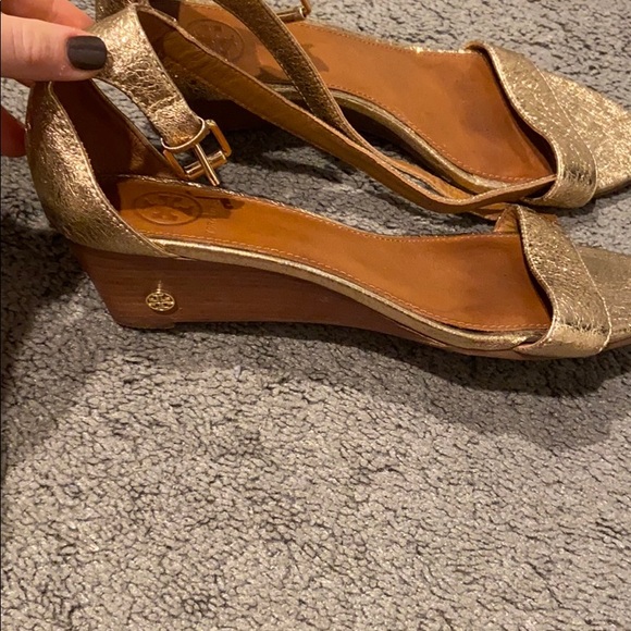 ⚡️TORY BURCH WEDGE SANDAL⚡️ - Picture 6 of 7